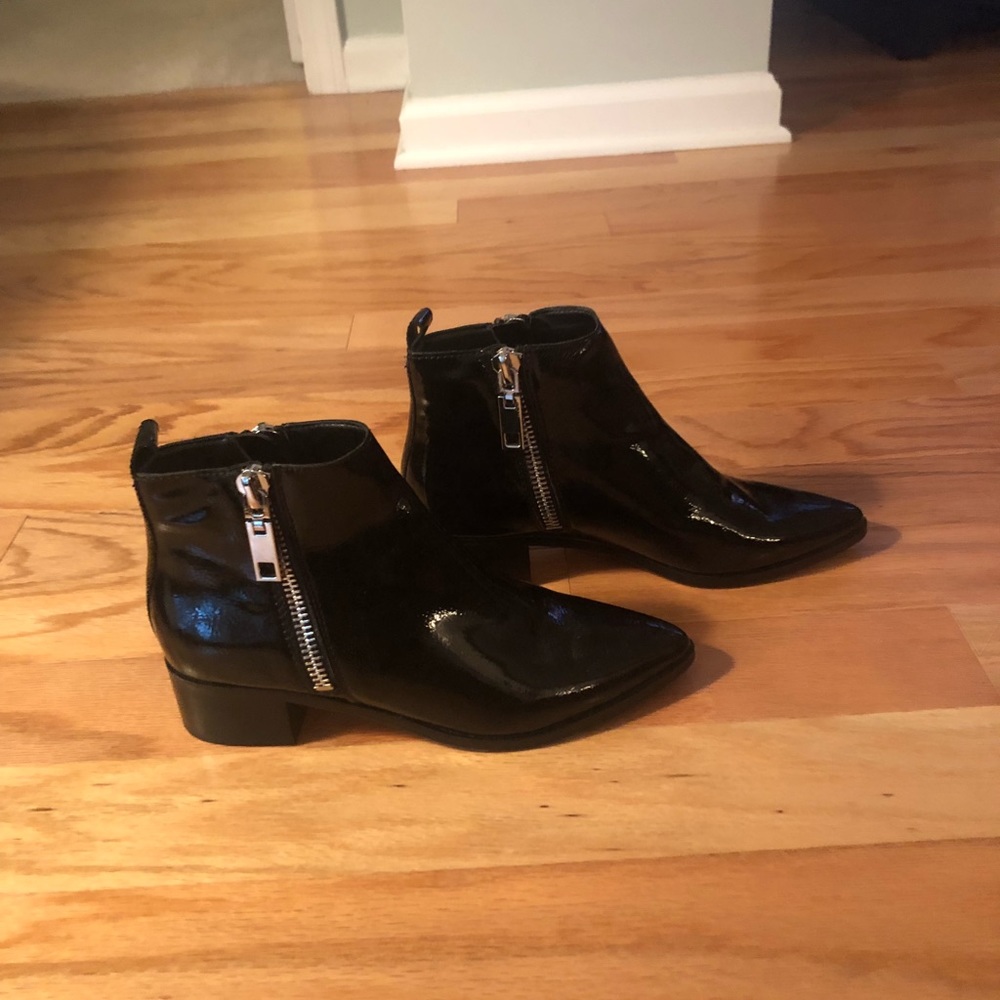 Dolce vita black patent leather bootie